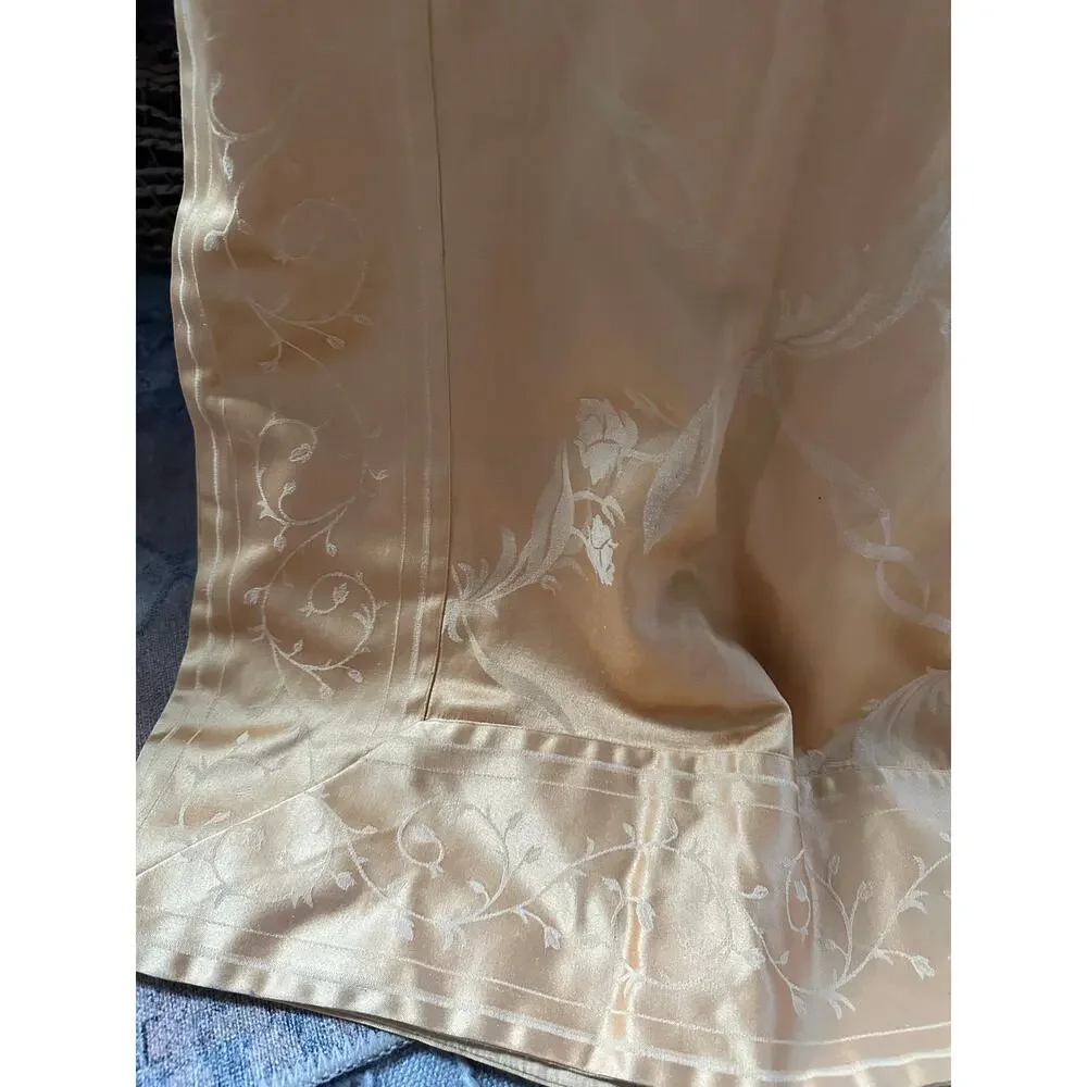 Tablecloth Jacquard 114x60” gold floral damask luxury